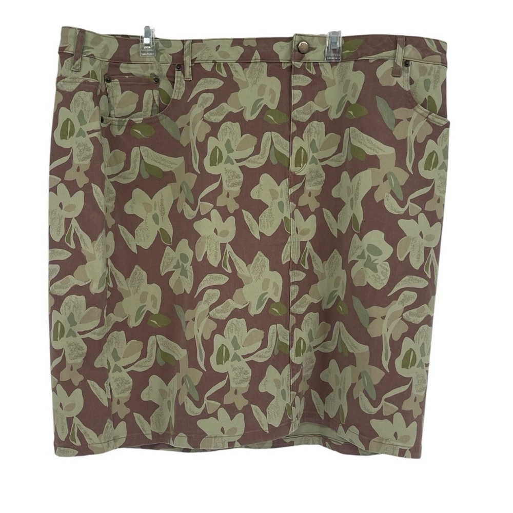 LOGO Lori Goldstein Women Size 26W Stretch Twill Pencil Skirt Floral Camo Cotton
